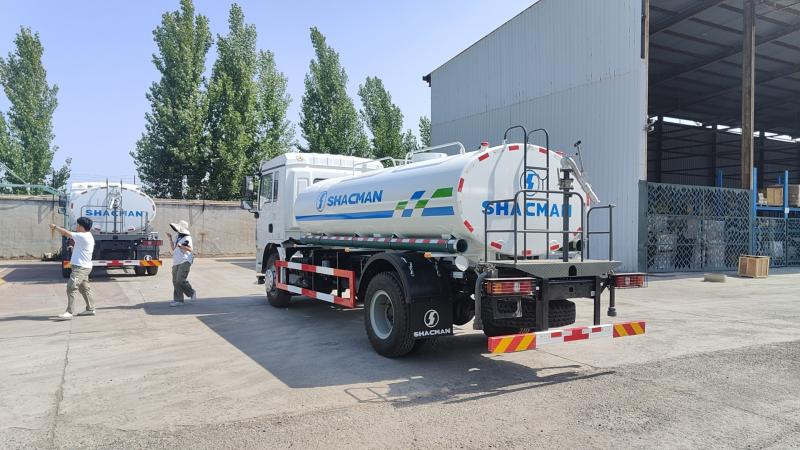 L3000 4X2 Water Tank Truck
